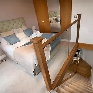 Seafront - The Nook Apartment